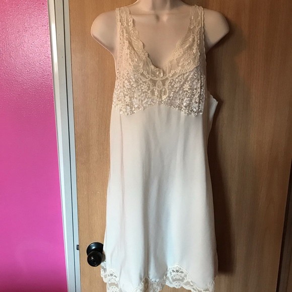 Other - Vintage slip Other - Vintage slip